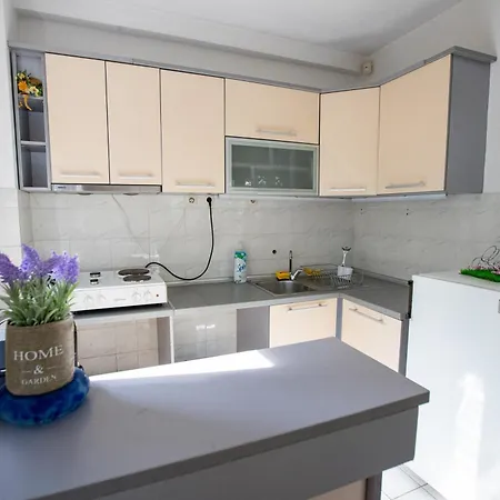 Crystal Villa *